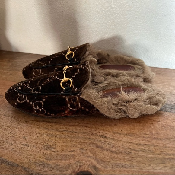 Gucci Princetown Brown Velvet Fur Slip On Flats Size 8.5 - Picture 5 of 17